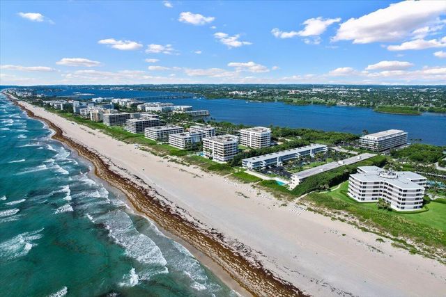 2560 S Ocean Boulevard, Palm Beach, FL 33480