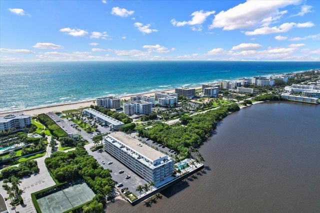 2560 S Ocean Boulevard, Palm Beach, FL 33480