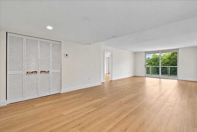 2560 S Ocean Boulevard, Palm Beach, FL 33480