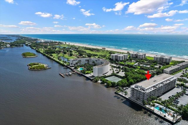 2560 S Ocean Boulevard, Palm Beach, FL 33480