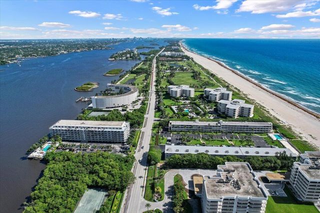 2560 S Ocean Boulevard, Palm Beach, FL 33480