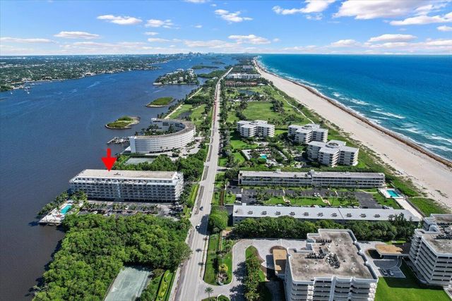 2560 S Ocean Boulevard, Palm Beach, FL 33480