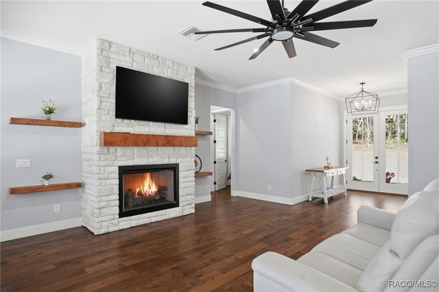 6229 W Pine Ridge Boulevard, Beverly Hills, FL 34465