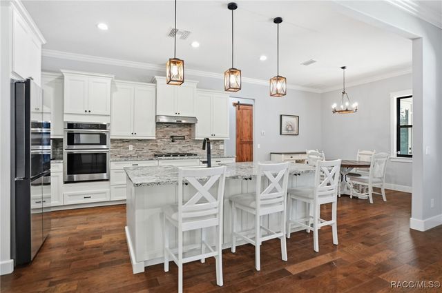 6229 W Pine Ridge Boulevard, Beverly Hills, FL 34465