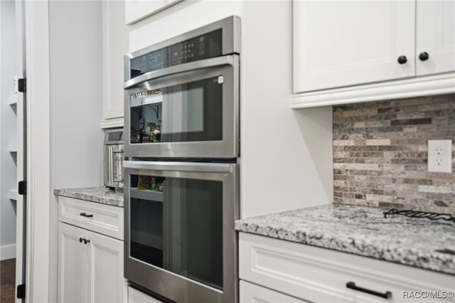 6229 W Pine Ridge Boulevard, Beverly Hills, FL 34465