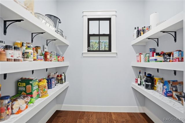 6229 W Pine Ridge Boulevard, Beverly Hills, FL 34465