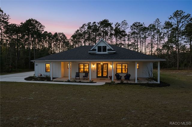 6229 W Pine Ridge Boulevard, Beverly Hills, FL 34465