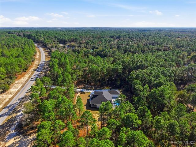 6229 W Pine Ridge Boulevard, Beverly Hills, FL 34465