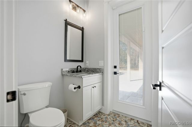 6229 W Pine Ridge Boulevard, Beverly Hills, FL 34465