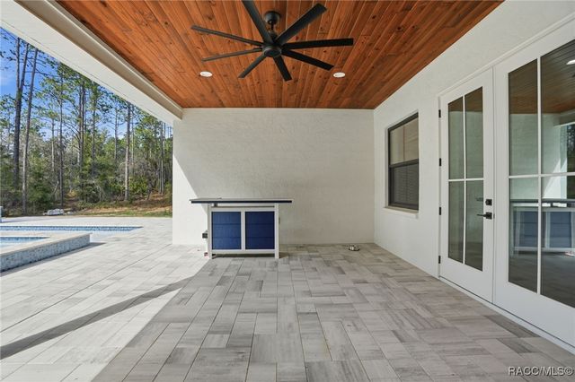 6229 W Pine Ridge Boulevard, Beverly Hills, FL 34465