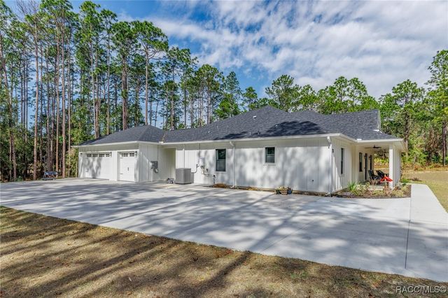 6229 W Pine Ridge Boulevard, Beverly Hills, FL 34465