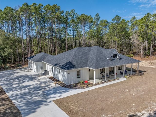 6229 W Pine Ridge Boulevard, Beverly Hills, FL 34465