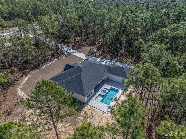 6229 W Pine Ridge Boulevard, Beverly Hills, FL 34465