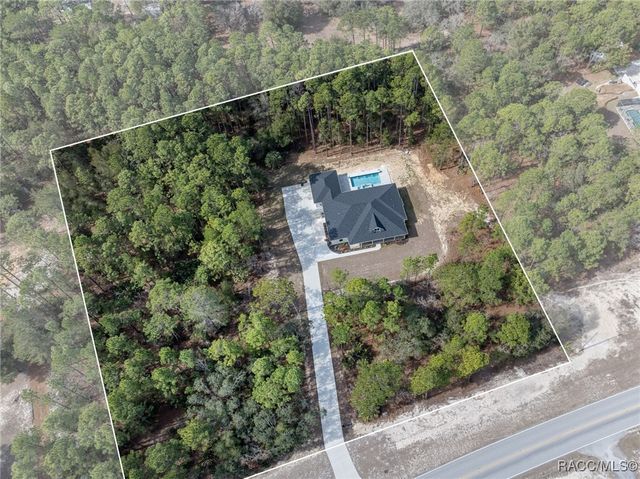 6229 W Pine Ridge Boulevard, Beverly Hills, FL 34465