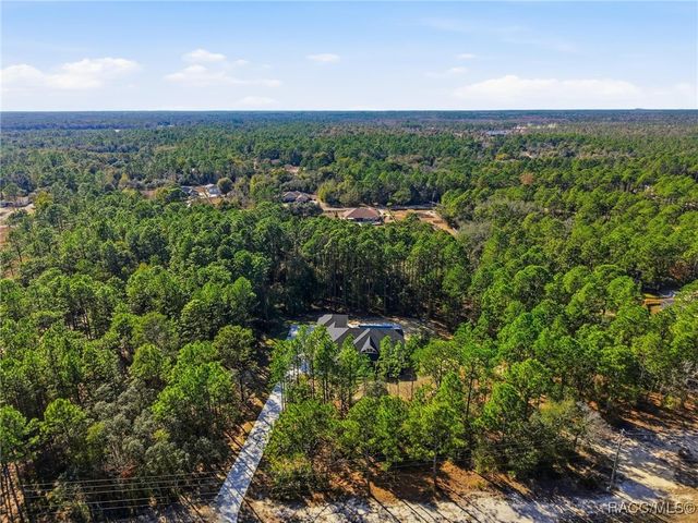 6229 W Pine Ridge Boulevard, Beverly Hills, FL 34465