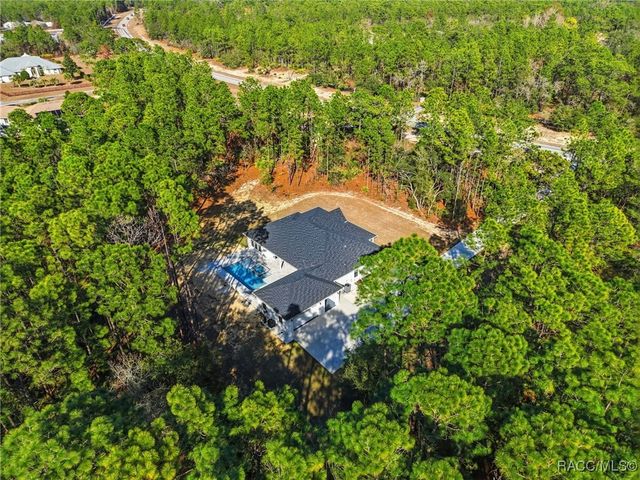 6229 W Pine Ridge Boulevard, Beverly Hills, FL 34465