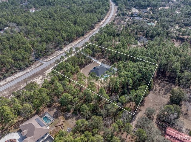 6229 W Pine Ridge Boulevard, Beverly Hills, FL 34465