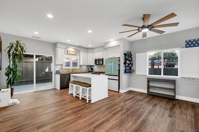 571 Delaware, Imperial Beach, CA 91932