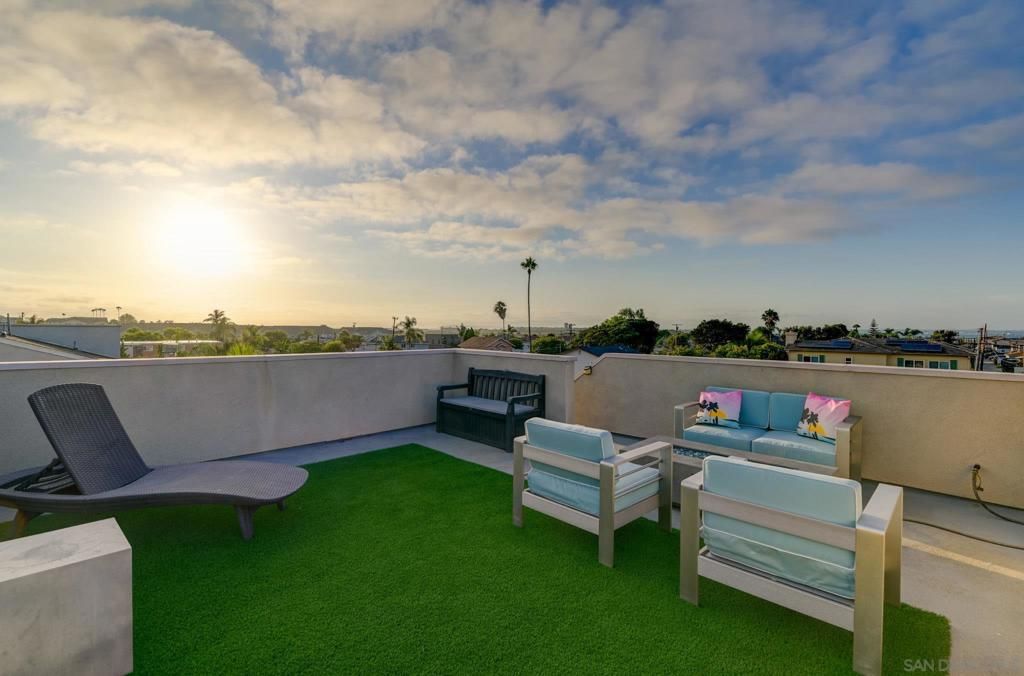 Image 2 of property listing at 571 Delaware, Imperial Beach, CA 91932