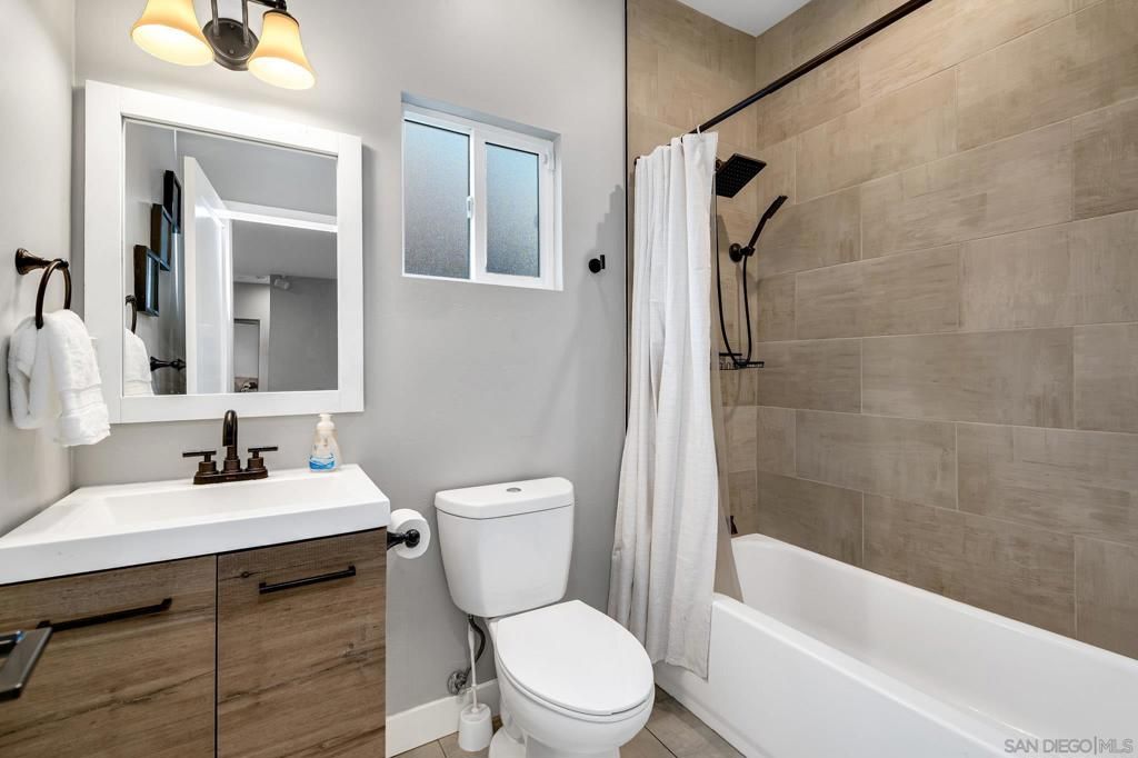 Image 25 of property listing at 571 Delaware, Imperial Beach, CA 91932