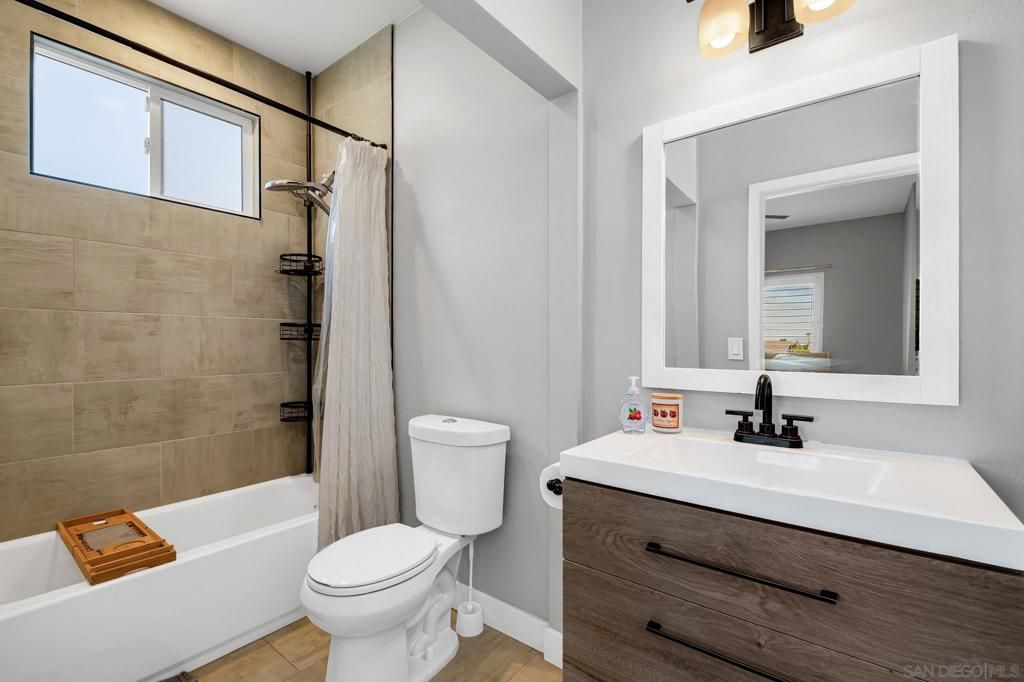 Image 27 of property listing at 571 Delaware, Imperial Beach, CA 91932