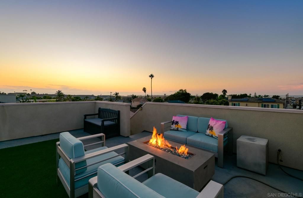 Image 41 of property listing at 571 Delaware, Imperial Beach, CA 91932