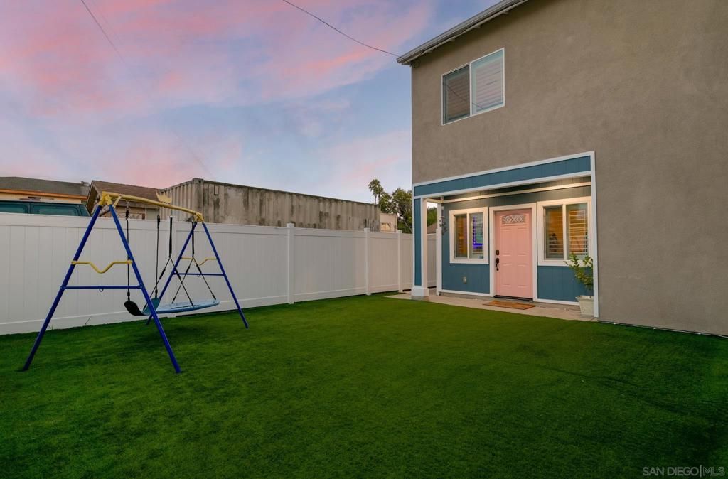 Image 44 of property listing at 571 Delaware, Imperial Beach, CA 91932