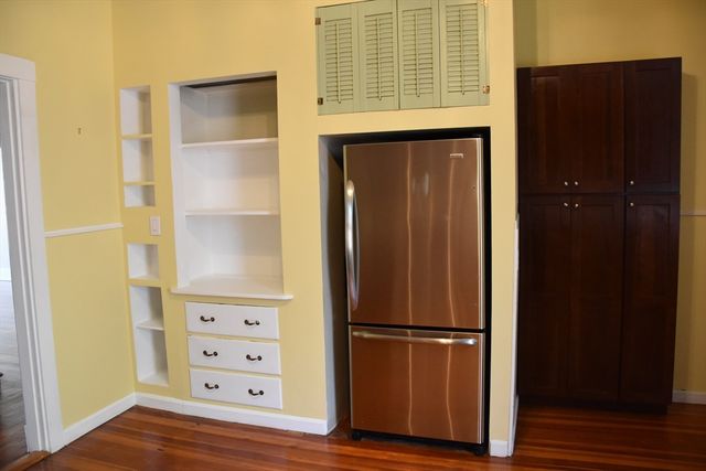 134 Fuller St 3, Brookline, MA 02446