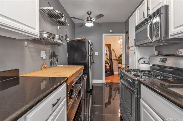 48-55 43rd Street 3F, Woodside, NY 11377