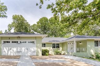 5 Abingdon Lane, Bella Vista, AR 72715