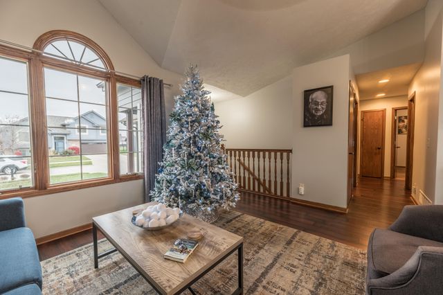 5112 WAGONS WAY Road, Council Bluffs, IA 51501