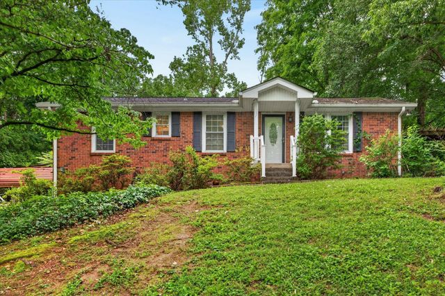 700 Dean Rd, Clarksville, TN 37040