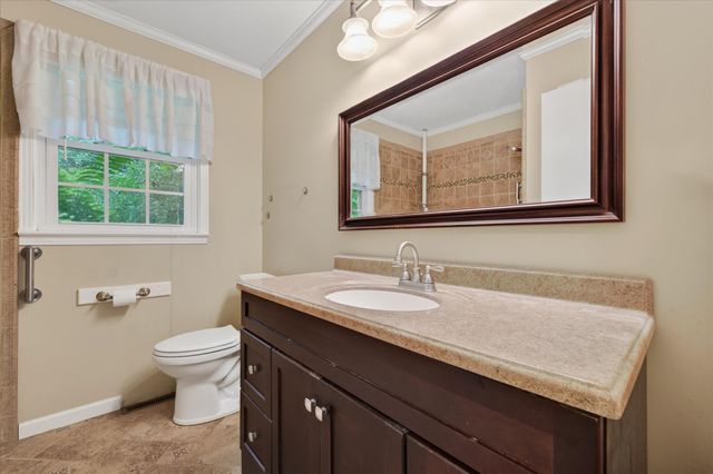 700 Dean Rd, Clarksville, TN 37040