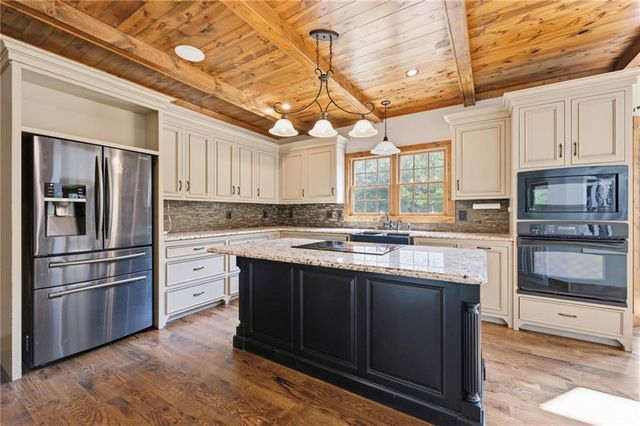 20215 S Grand Drive, Belton, MO 64012