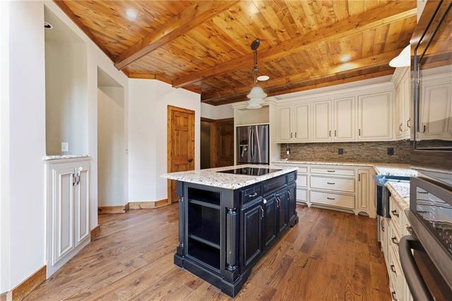 20215 S Grand Drive, Belton, MO 64012