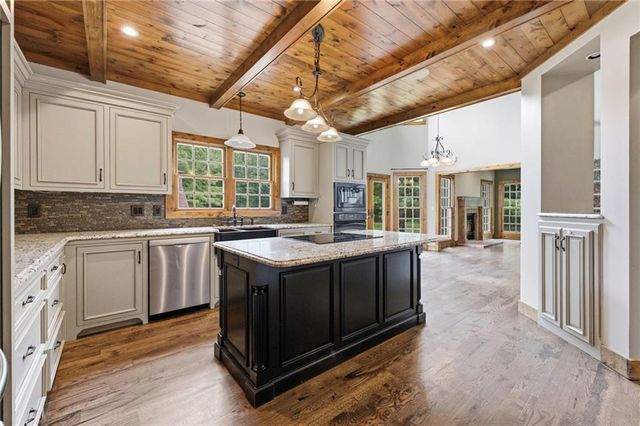 20215 S Grand Drive, Belton, MO 64012