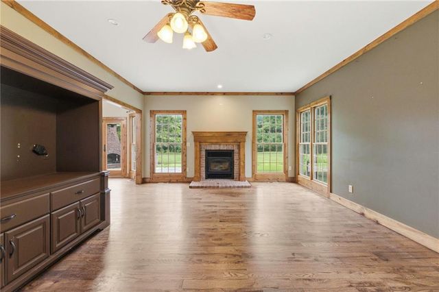20215 S Grand Drive, Belton, MO 64012