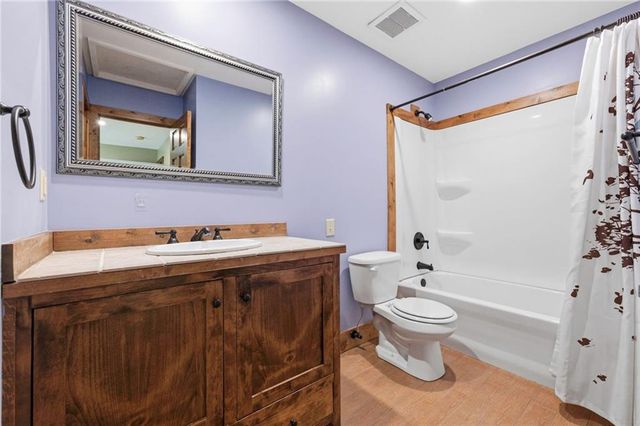 20215 S Grand Drive, Belton, MO 64012