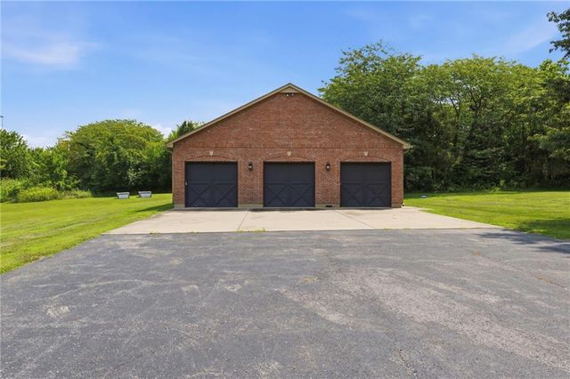 20215 S Grand Drive, Belton, MO 64012