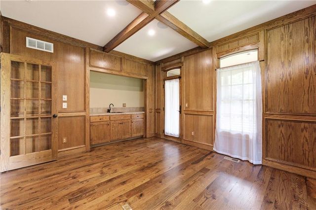 20215 S Grand Drive, Belton, MO 64012