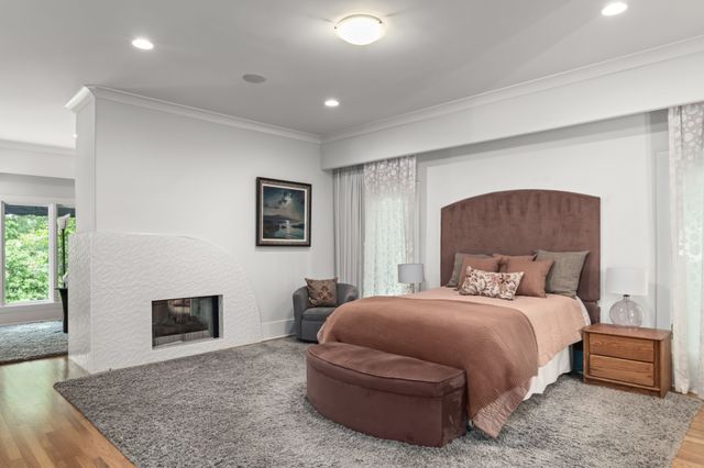 1 Warwick Ln, Nashville, TN 37205