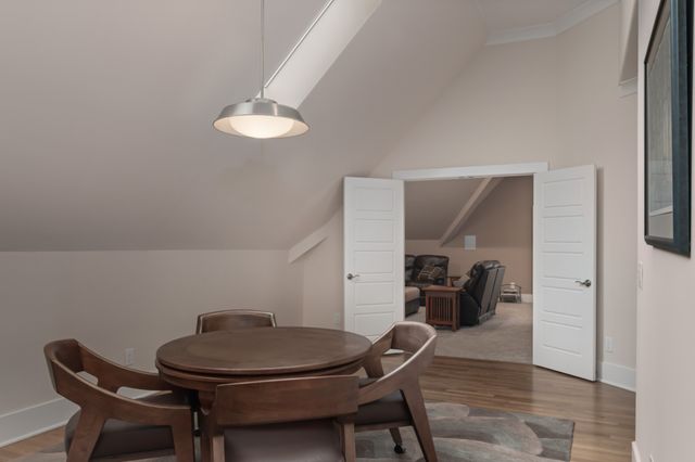 1 Warwick Ln, Nashville, TN 37205