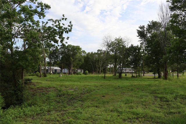 496 Road 48619, Dayton, TX 77535