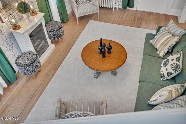 902 7th Avenue, Troy, NY 12182