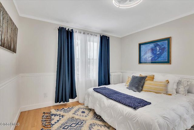 902 7th Avenue, Troy, NY 12182