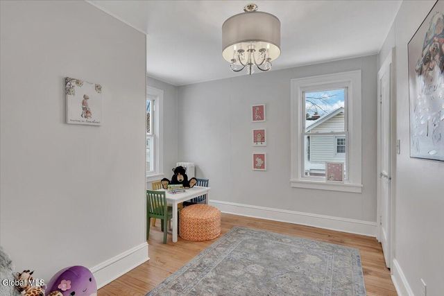 902 7th Avenue, Troy, NY 12182