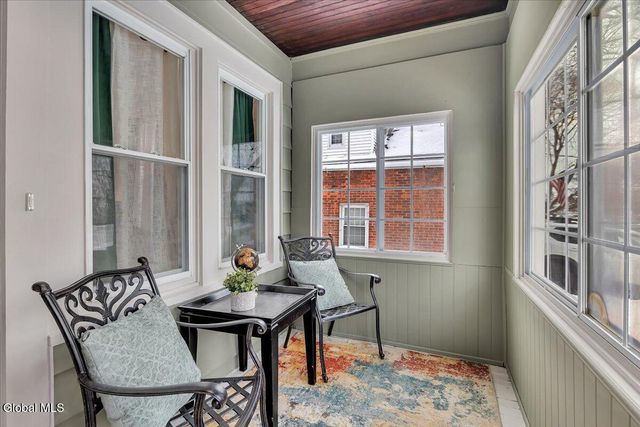 902 7th Avenue, Troy, NY 12182