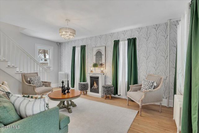 902 7th Avenue, Troy, NY 12182