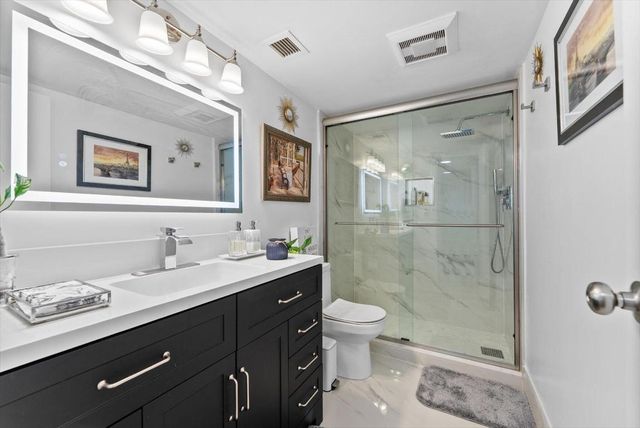 1160 N Federal Highway 221, Fort Lauderdale, FL 33304