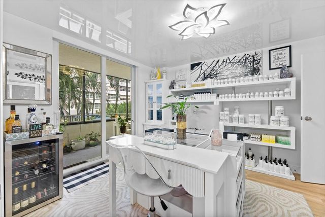 1160 N Federal Highway 221, Fort Lauderdale, FL 33304